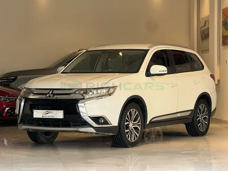  Mitsubishi Outlander 